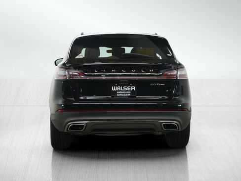 Used 2019 Lincoln Nautilus Reserve AWD/4WD image 4