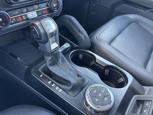 Used 2025 Ford Bronco Badlands AWD/4WD image 24
