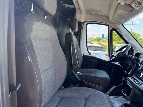 Used 2023 RAM ProMaster 2500 image 12