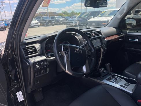 Used 2017 Toyota 4Runner Limited AWD/4WD image 11