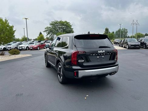 Certified 2024 Kia Telluride S w/ S Sunroof Package AWD/4WD image 9