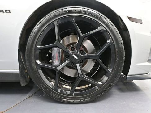 Used 2010 Chevrolet Camaro SS w/ RS Package RWD image 18
