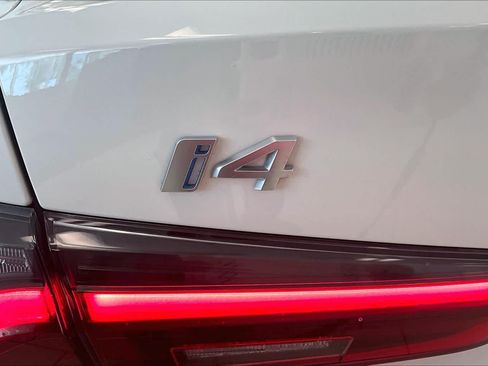 Used 2024 BMW i4 eDrive40 w/ Premium Package RWD image 28