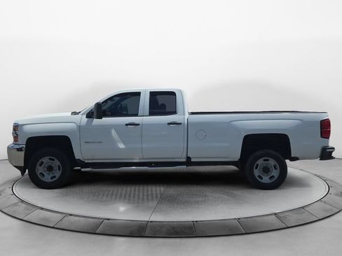 Used 2019 Chevrolet Silverado 2500 W/T RWD image 2