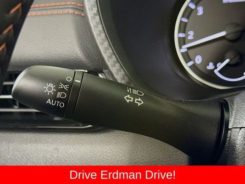 Used 2025 Nissan Sentra SR w/ Midnight Edition FWD image 14