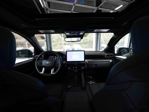 Certified 2025 Toyota Tacoma TRD Off-Road w/ TRD Off Road Premium Package image 19