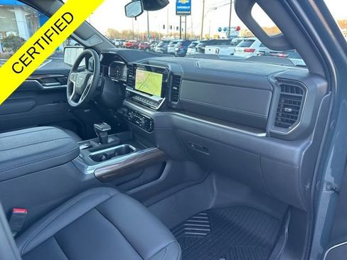 Used 2026 Chevrolet Silverado 1500 LT Trail Boss w/ LT Trail Boss Premium Package AWD/4WD image 22