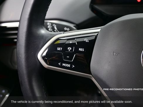 Used 2022 Volkswagen ID.4 Pro image 16