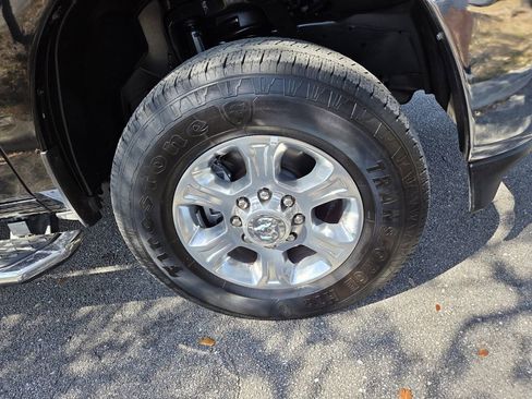 Used 2024 RAM 2500 Big Horn w/ Bed Utility Group image 22