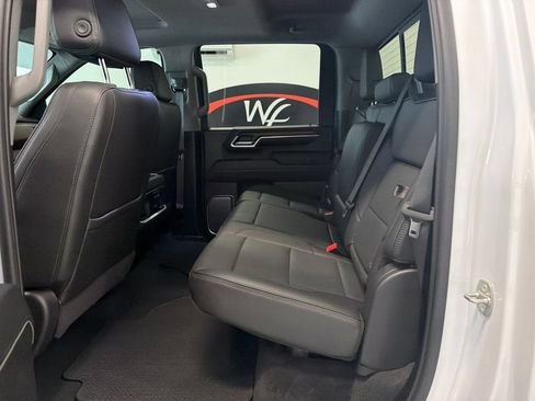 Used 2024 GMC Sierra 3500 Denali w/ Denali Reserve Package AWD/4WD image 13