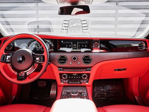 Used 2024 Rolls-Royce Ghost AWD/4WD image 52