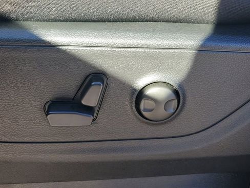 New 2026 RAM 1500 4x4 Crew Cab image 23