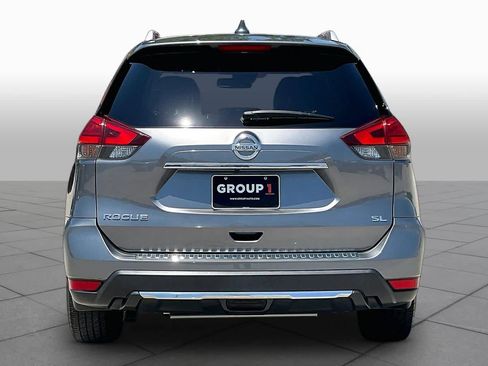 Used 2017 Nissan Rogue SL FWD image 5