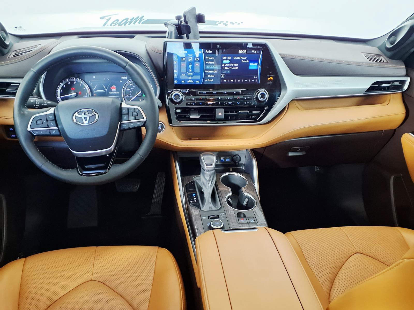 Used 2022 Toyota Highlander Platinum AWD/4WD image 11