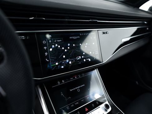 New 2026 Audi SQ7 Prestige image 11
