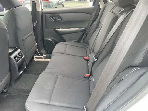 Used 2024 Nissan Rogue S AWD/4WD image 13