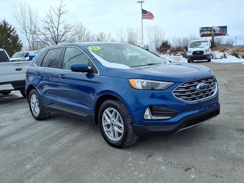 Used 2022 Ford Edge SEL w/ Convenience Package image 3