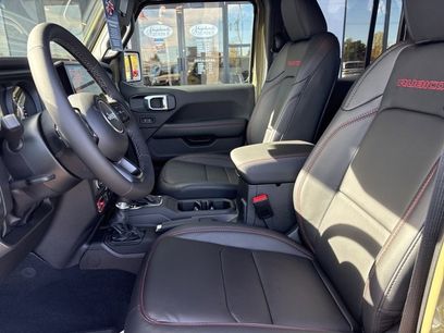 New 2026 Jeep Wrangler Unlimited Rubicon w/ Safety Group