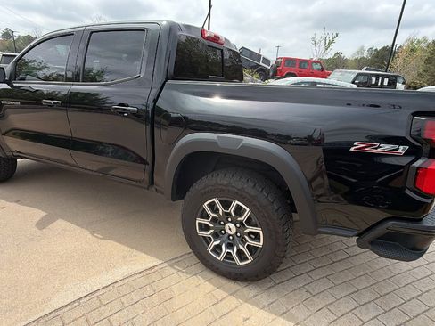 Used 2023 Chevrolet Colorado Z71 w/ Z71 Convenience Package 2 image 10