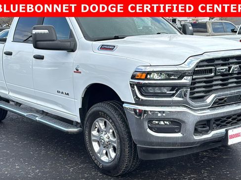 Used 2025 RAM 2500 Big Horn AWD/4WD image 3