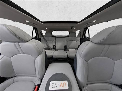Certified 2024 Honda Pilot Touring image 25