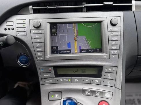 Used 2014 Toyota Prius Prime Advanced FWD image 15