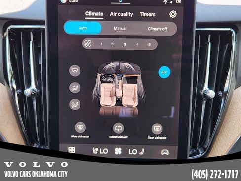 Used 2026 Volvo XC60 B5 Plus w/ Protection Package Premier image 19