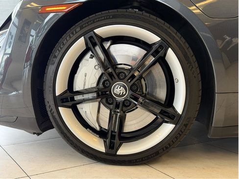 Used 2020 Porsche Taycan AWD/4WD image 9