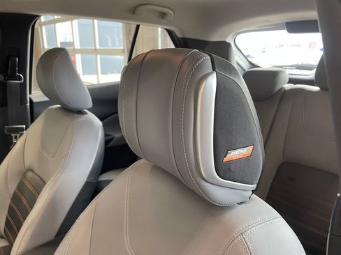 Certified 2024 Nissan Kicks SR w/ SR Premium Package FWD image 10