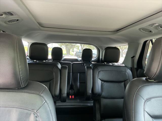 Used 2021 Ford Explorer Limited w/ Hybrid Equipment Group 310A RWD image 23
