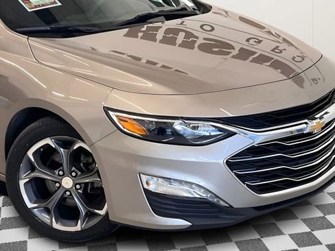 Used 2023 Chevrolet Malibu LT w/ Driver Confidence Package image 27