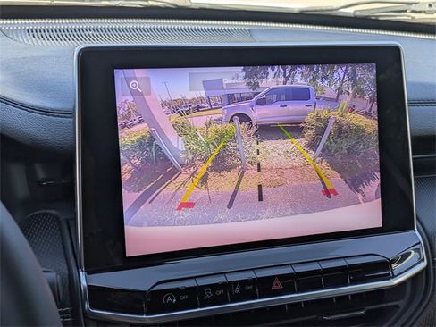 Used 2022 Jeep Compass Altitude image 22