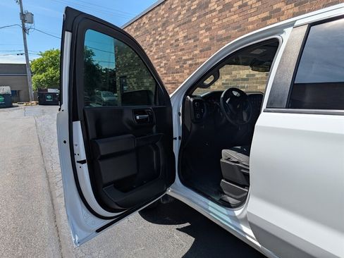 Used 2021 Chevrolet Silverado 1500 Custom w/ LPO, Dark Essentials Package AWD/4WD image 17