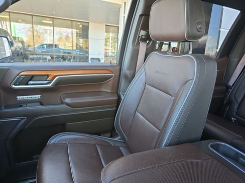 Used 2023 GMC Sierra 1500 Denali w/ Denali Reserve Package image 23