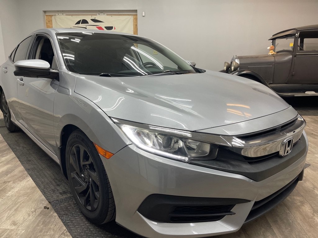 Used 2017 Honda Civic EX image 5