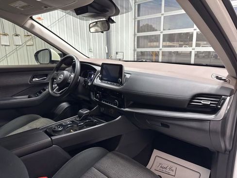 Used 2022 Nissan Rogue SV AWD/4WD image 26