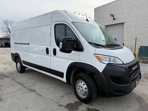 Used 2023 RAM ProMaster 2500 image 4