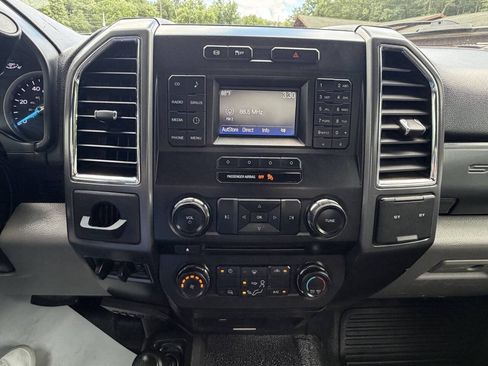Used 2017 Ford F550 4x4 Regular Cab Super Duty image 41