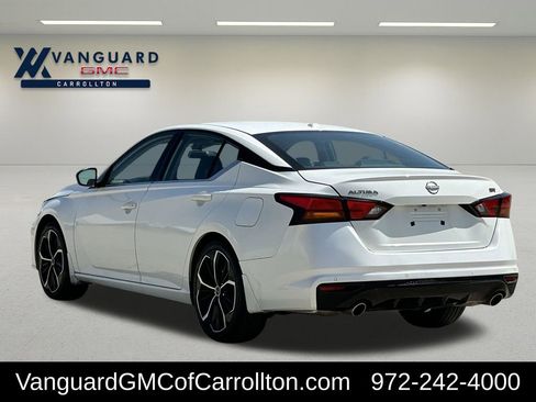 Used 2024 Nissan Altima 2.5 SR FWD image 6