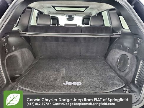 Used 2020 Jeep Grand Cherokee Summit w/ Platinum Series Group image 31