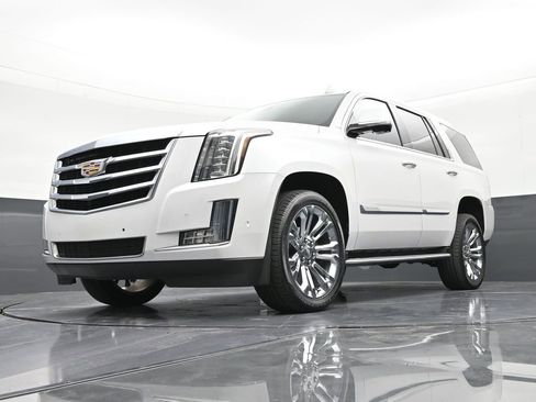 Used 2020 Cadillac Escalade 2WD image 20