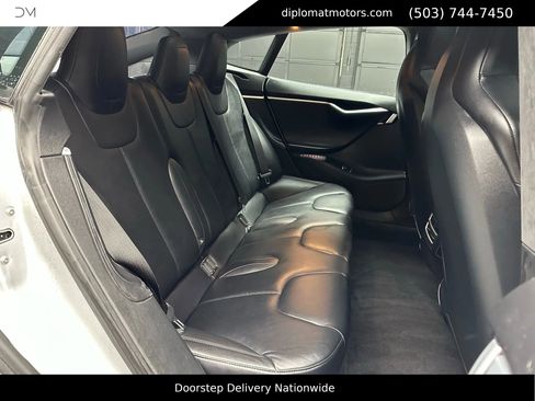 Used 2015 Tesla Model S 90D image 22