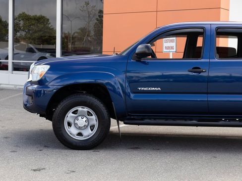 Used 2014 Toyota Tacoma PreRunner image 8