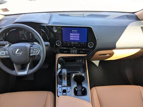 Certified 2024 Lexus NX 250 FWD image 15