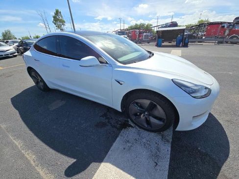 Used 2019 Tesla Model 3 Long Range image 3