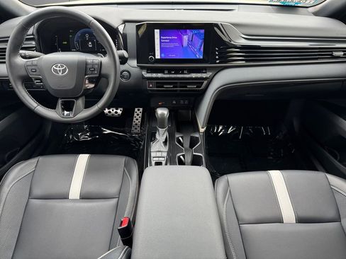 Certified 2025 Toyota Camry SE w/ Convenience Package FWD image 15