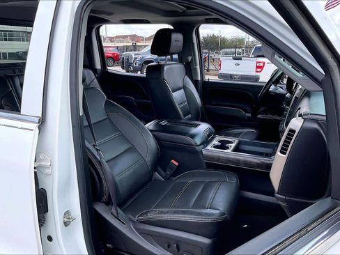 Used 2016 GMC Sierra 3500 Denali w/ Duramax Plus Package image 6