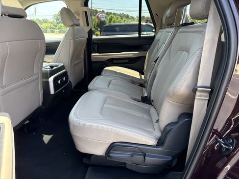 Used 2024 Ford Expedition Max Limited RWD image 31