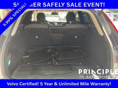 Certified 2024 Volvo XC60 B5 Plus w/ Protection Package Premier AWD/4WD image 23