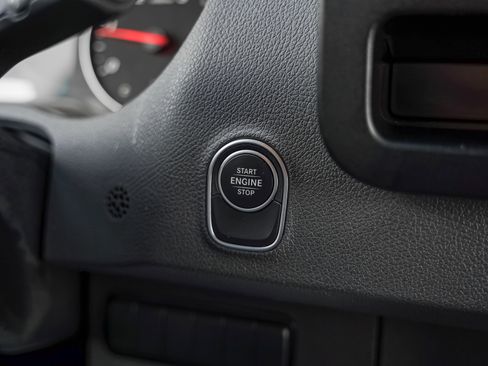 Used 2025 Mercedes-Benz Sprinter 2500 image 23